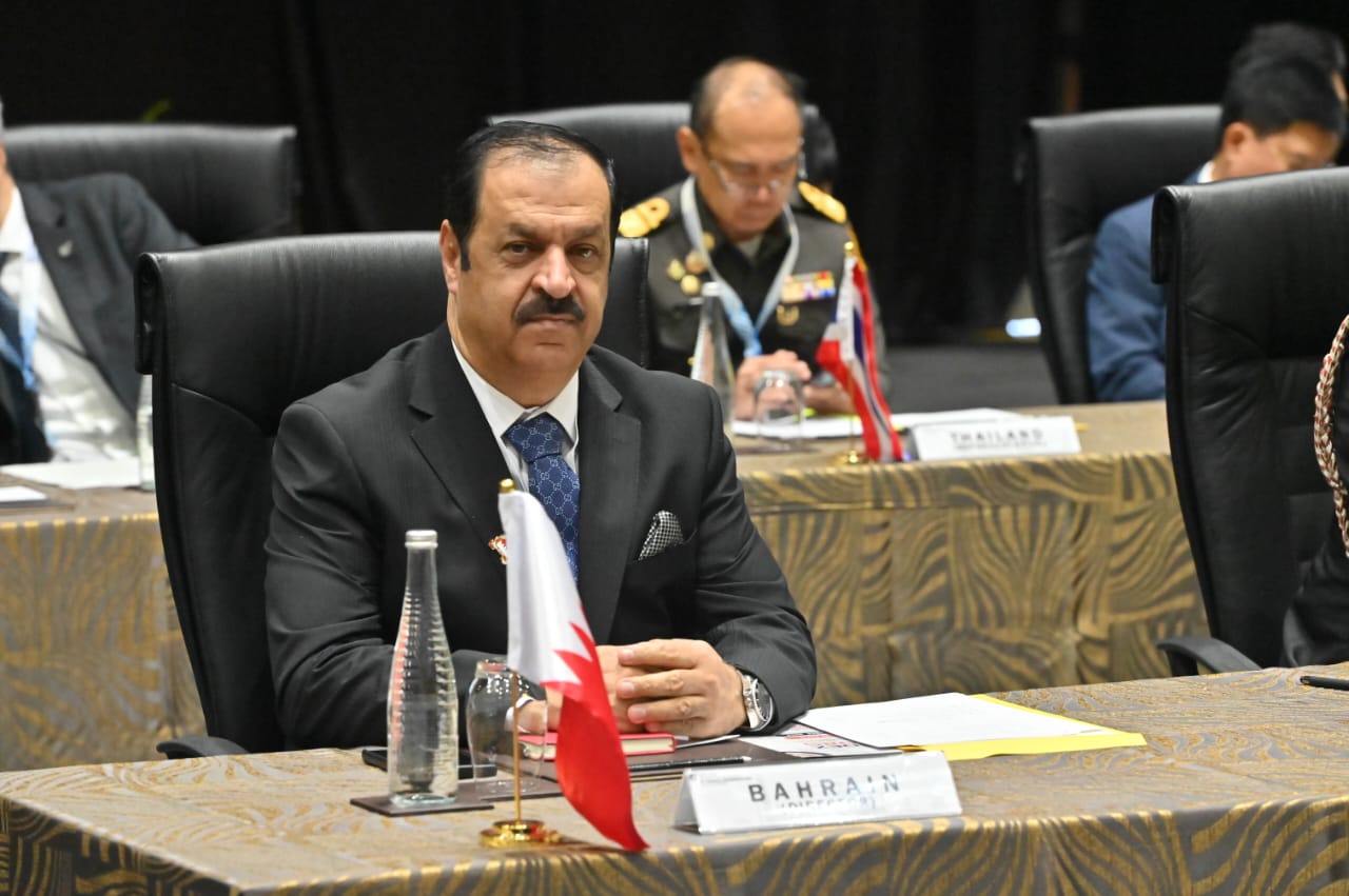 مدير عام الإدارة العامة للدفاع المدني يترأس وفد مملكة البحرين المشارك لمؤتمر الدولي (33) للرابطة الدولية لرؤساء الاطفاء<